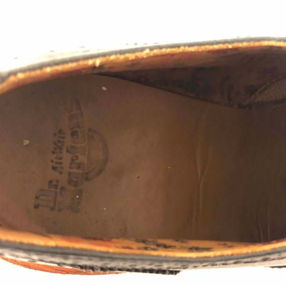 RARE Dr.Martens Wing Tip Men 9 U.S. main image 5